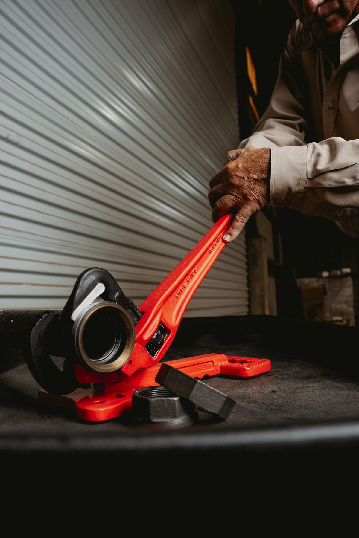 18" Aluminum Offset Pipe Wrench (OAPW18)