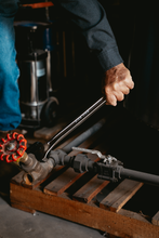 Load image into Gallery viewer, The Tomahawk XL™ (SW16-2). 2" Capacity.
