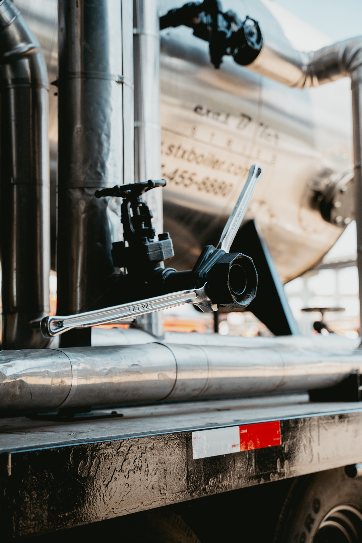 The Tomahawk XL™ (SW16-2). 2" Capacity.