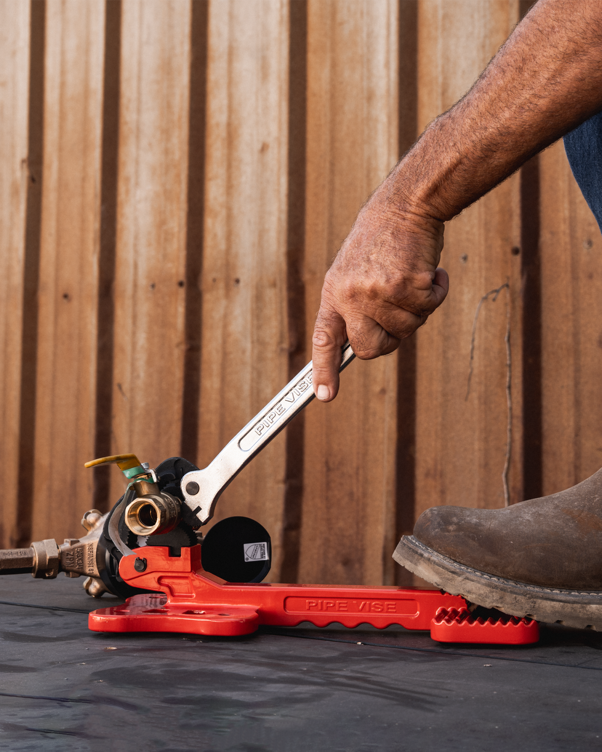 The Roughneck™ Steel (SPV02). 2" Capacity.